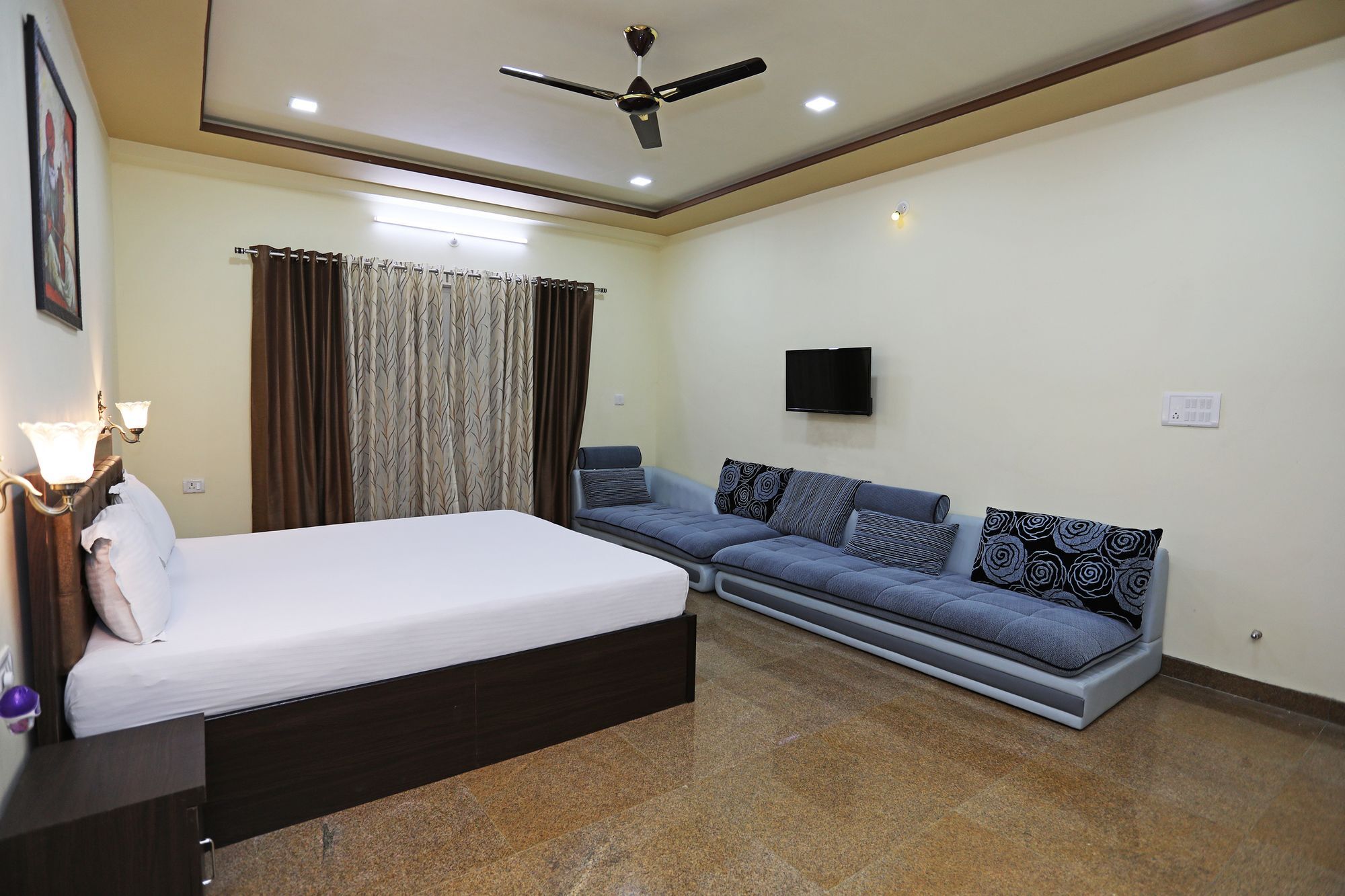 Oyo 9428 Hill View Room Goverdhan Vilas Udaipur Exterior photo
